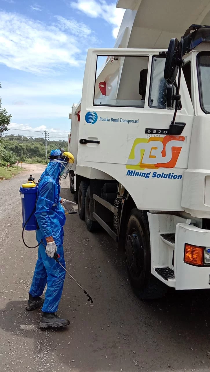 Sarana milik PBT tengah disemprot disinfektan.