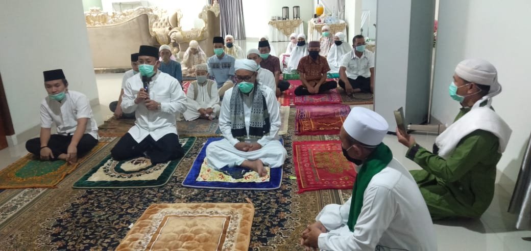 Suasana salat Id di rumah dinas Plt bupati Muara Enim