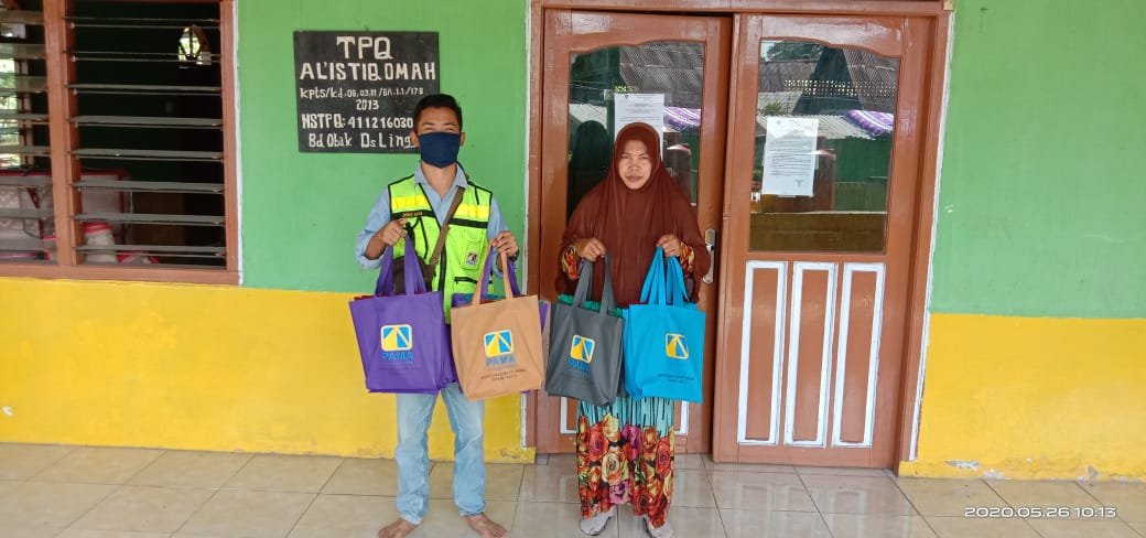 Pama bantu sajadah