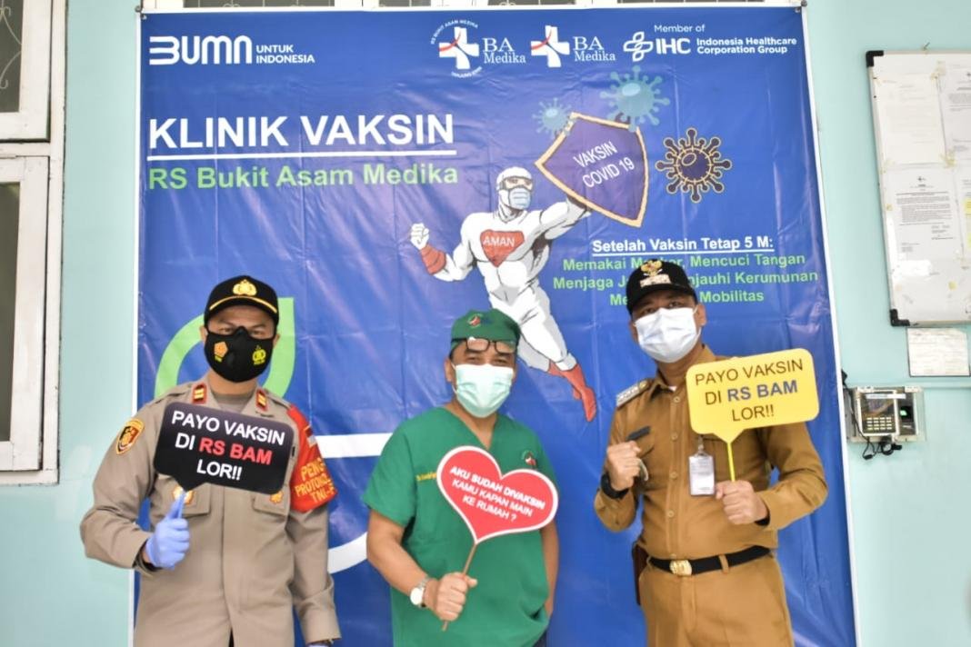 Vaksin Covid-19 di RS Bukit Asam Medika (5)