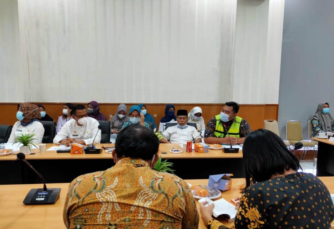 Pama terlibat dalam rapat evaluasi program KLa Pemkab Muara Enim