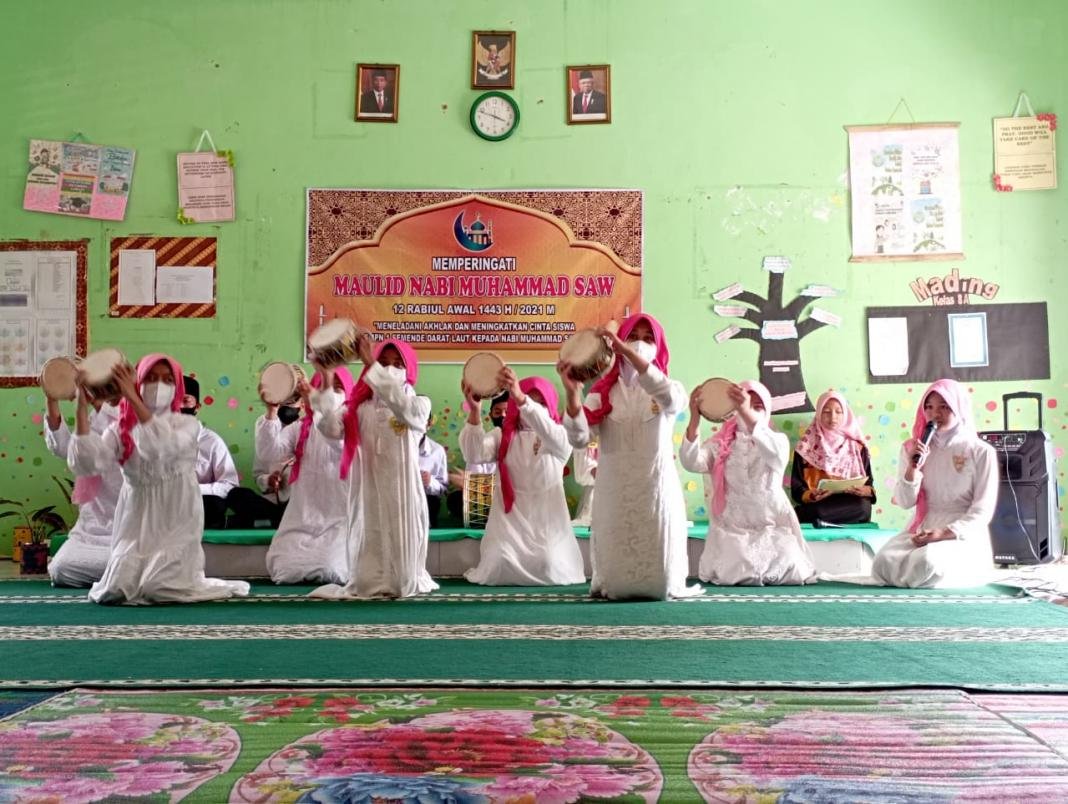 SMPN 1 SDL Gelar Maulid Nabi SAW