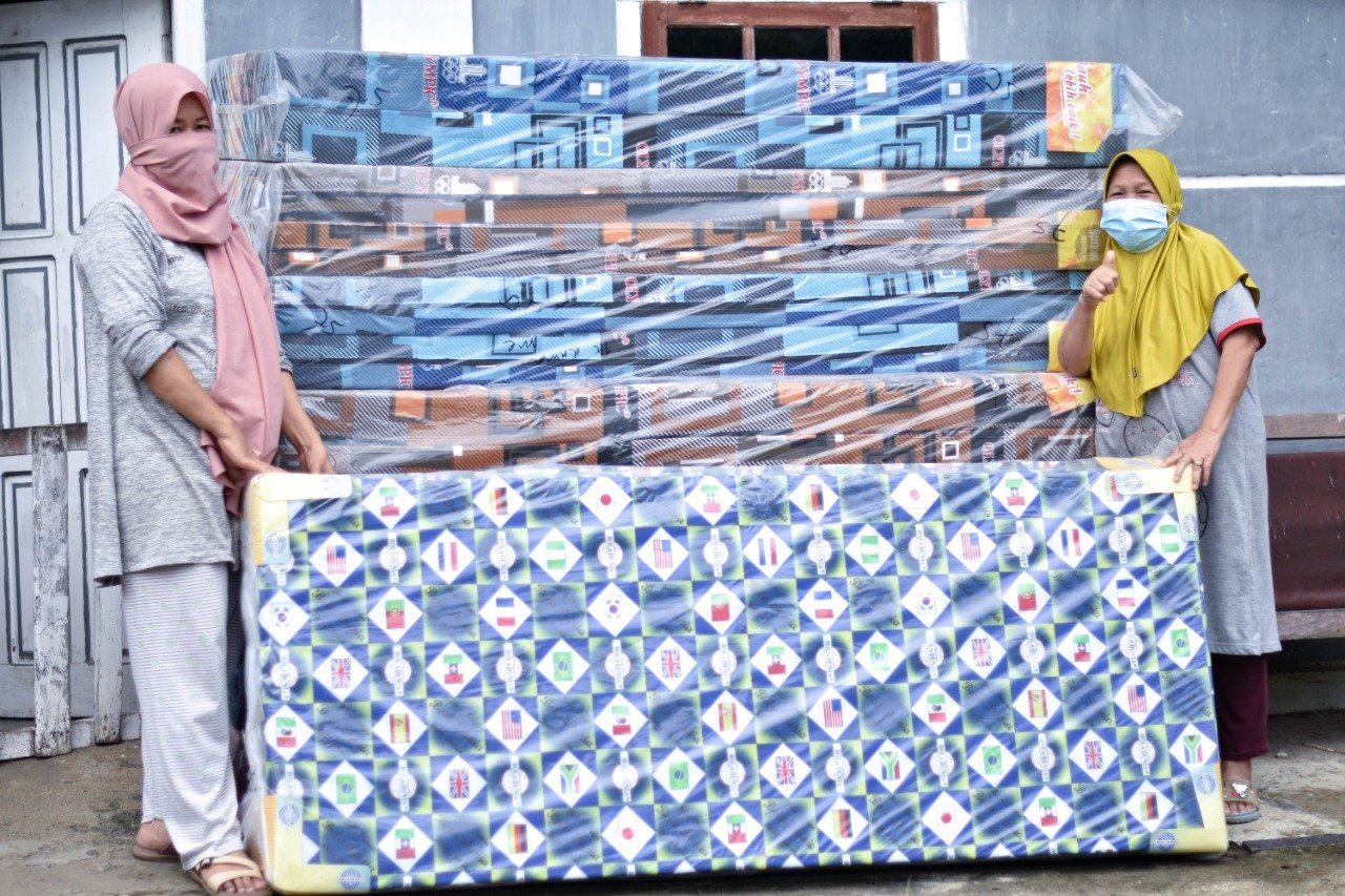 Warga Penerima Bantuan