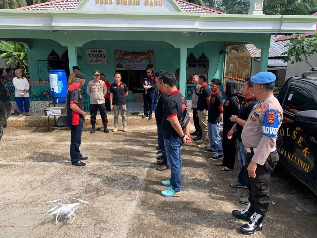 Polisi Ultah, Kompol Willian Harbensyah Pimpin Bedah Rumah Ibadah