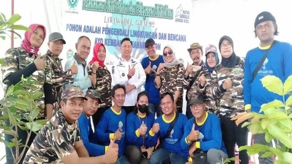 HLHS Momentum untuk Membudayakan Menanam Pohon