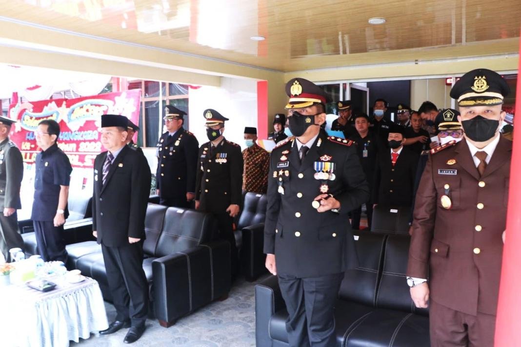 Upacara Apel HUT Bhayangkara Ke-76