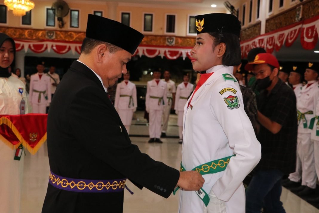 WhatsApp Image 2022-08-16 at 09.05.26 Pj. Bupati Kukuhkan Paskibraka Kabupaten Muara Enim Tahun 2022