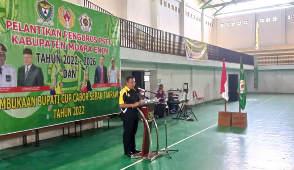 Asisten I H Emran Tabrani Membuka Kejuaraan olahraga Sepak Takraw Bupati Cup Tahun 2022