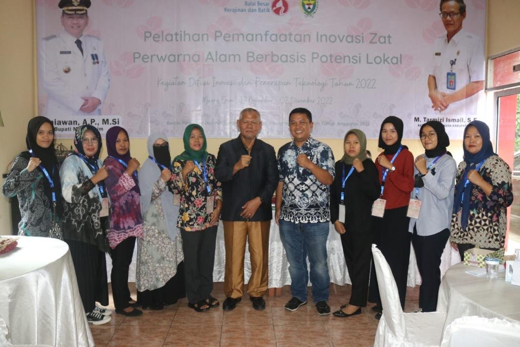 PJ Sekda Membuka Pelatihan Pelatihan Pewarna Alami Berbasis Potenso Lokal