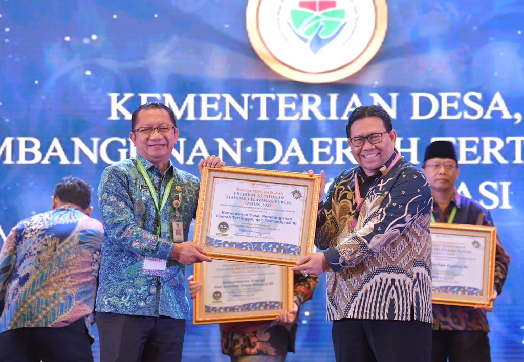 Kemendes PDTT Raih Predikat Kepatuhan Standar Pelayanan Publik 2022
