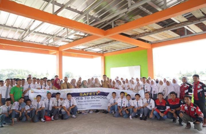 PTBA Gelar Safety Goes to School di SMK Cendekia Unggul.