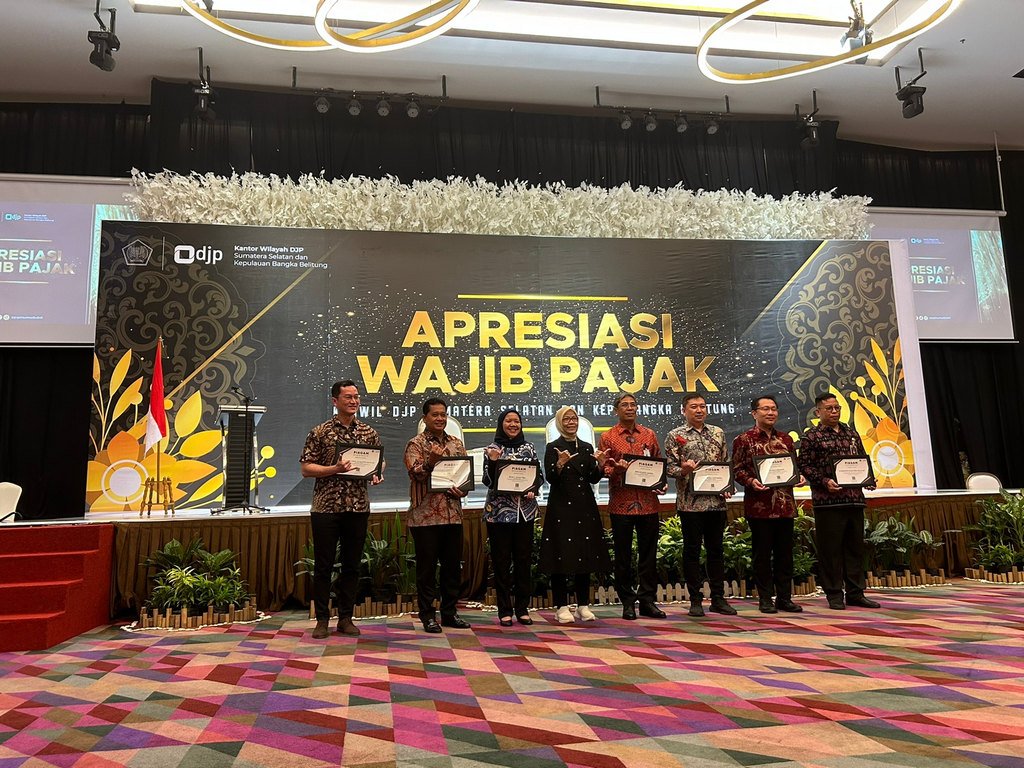 PTBA Sabet Penghargaan dari Kanwil DJP Sumsel Babel.