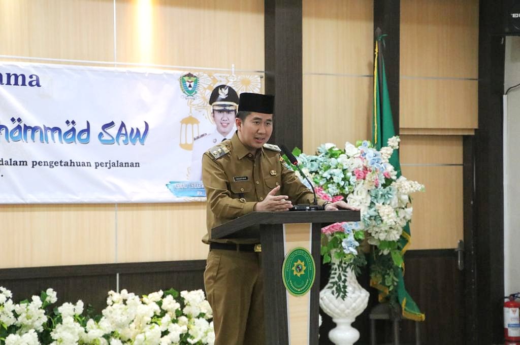 Plt Bupati Isi Tausiah Agama Peringatan Isra Mikraj di Lingkungan Kantor Pengadilan Negeri Muara Enim