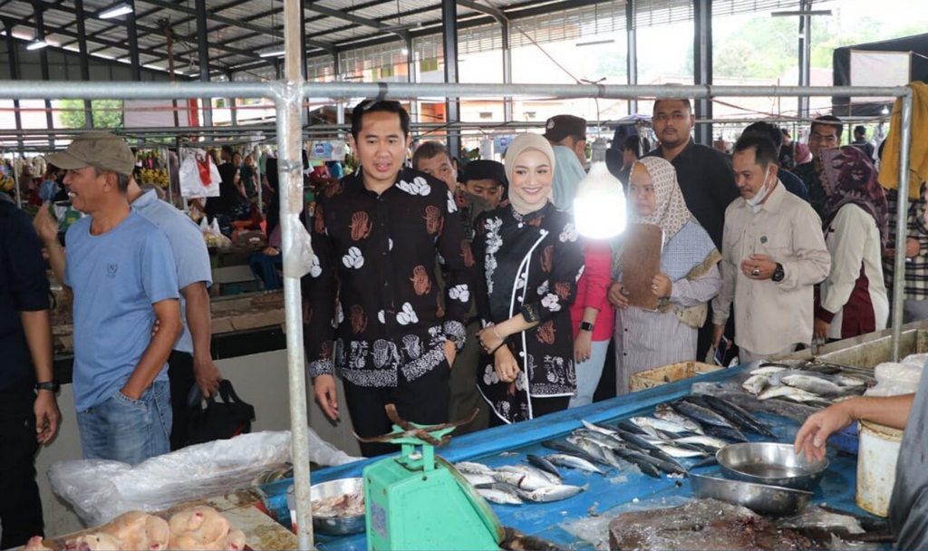 Plt Bupati Kaffah Sidak Pasar Inpres Muara Enim