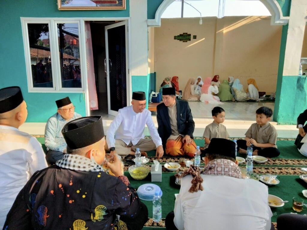 Plt Bupati Kaffah Sarapan Pagi Bersama di Sekretariat TPA Masjid Agung Muara Enim