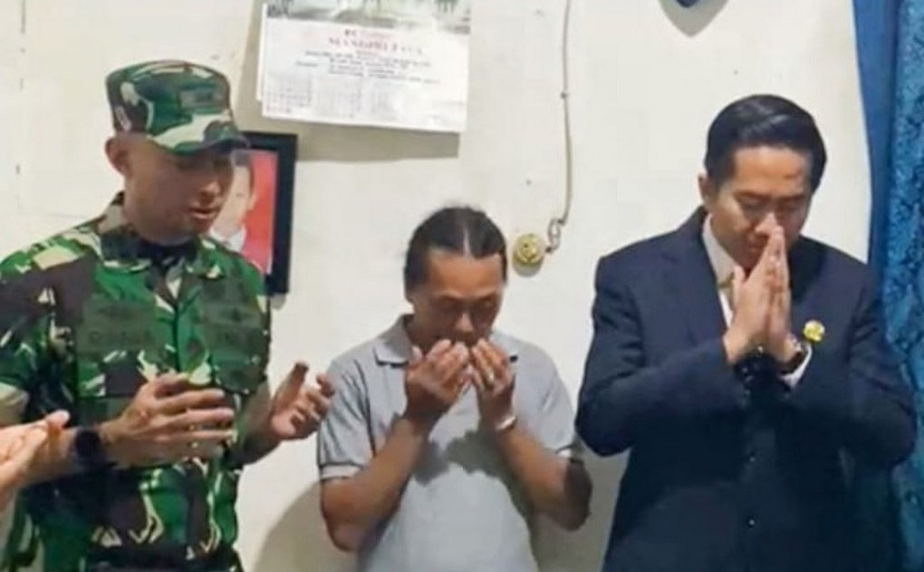 Bersama Dandim 0404, Plt Bupati Muara Enim Serahkan Santunan ke Rumah Duka Hensen