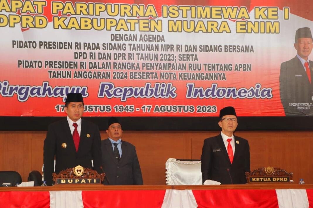 Rapat Paripurna tentang Usulan Pemberhentian Wakil Bupati