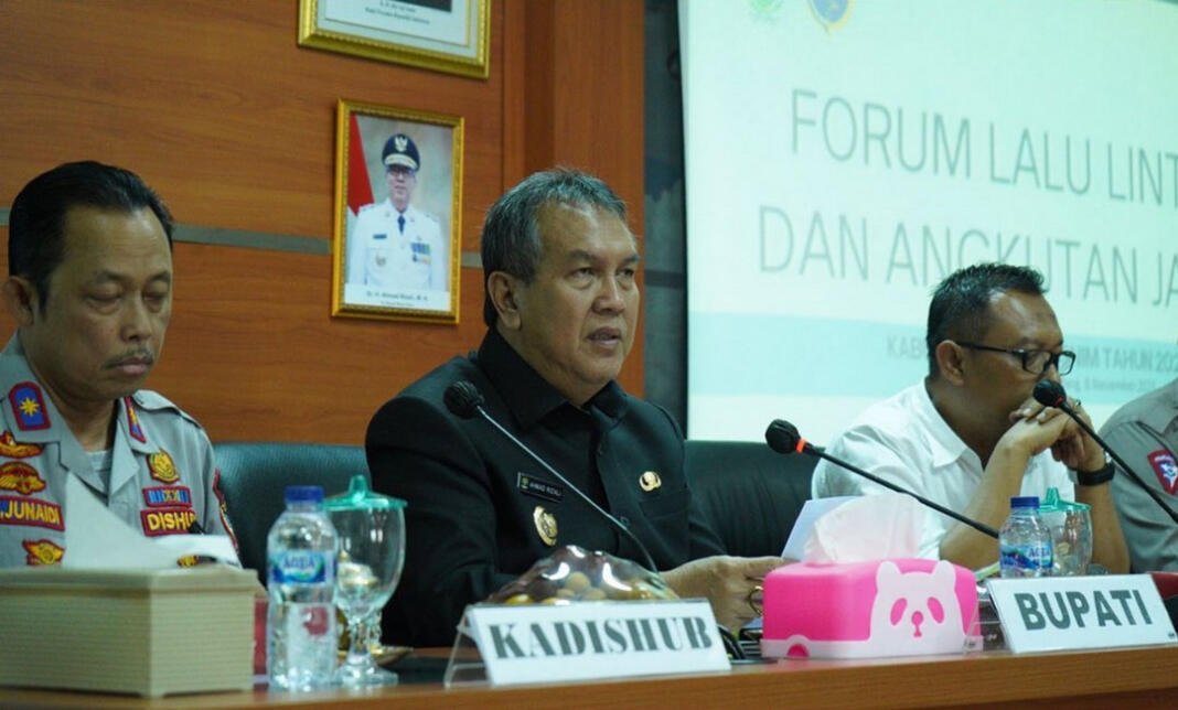 Pj Bupati Ahmad Rizali Hadiri Rakor Perdana Forum Lalu Lintas dan Angkutan Jalan Kab. Muara Enim Pj Bupati Ahmad Rizali Hadiri Rakor Perdana Forum Lalu Lintas dan Angkutan Jalan Kab. Muara Enim