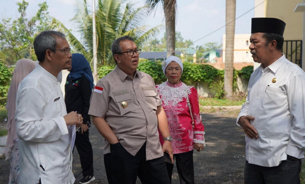 Pj Bupati Rizali Silaturahmi dengan Direktur dan Tenaga Kesehatan di RSUD H.M Rabain