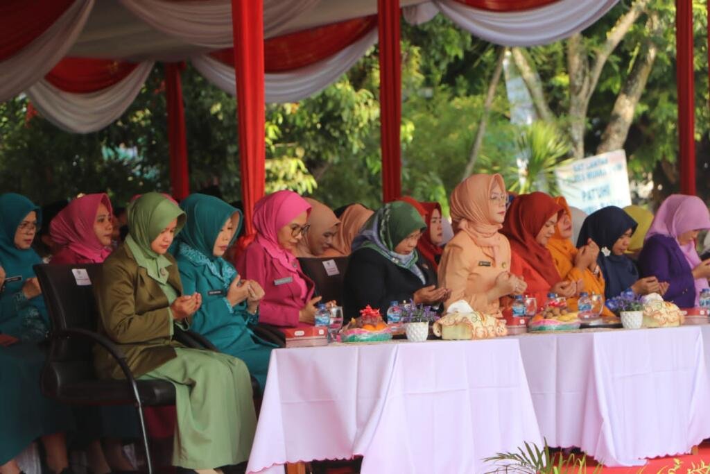 Upacara HUT Kabupaten Muara Enim Ke-77 di Lapangan Merdeka Muara Enim Doc
