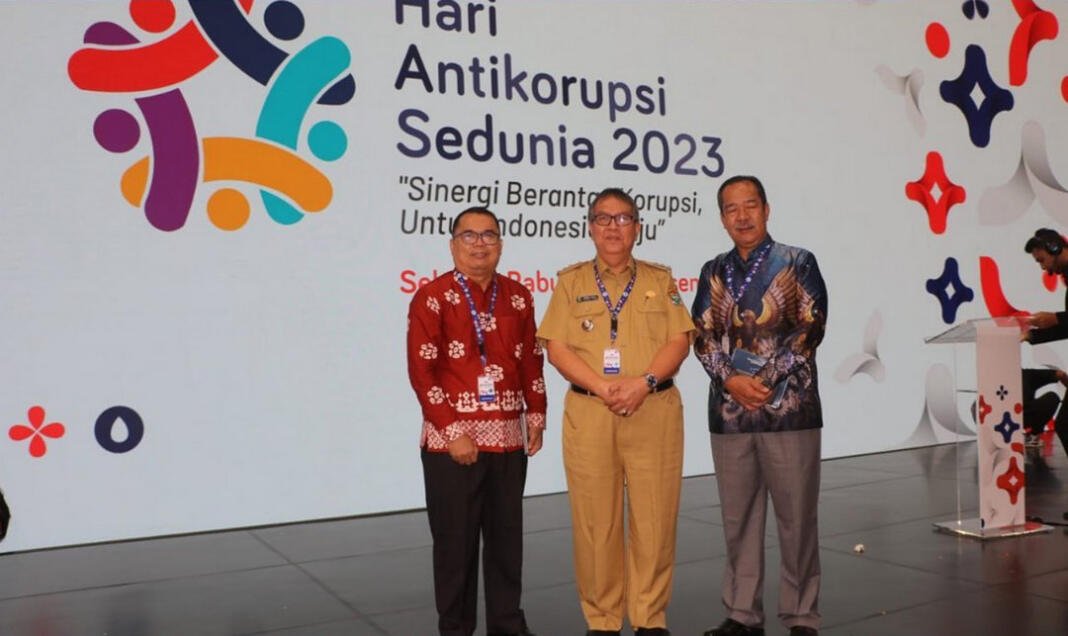 Pj Bupati Muara Enim H. Ahmad Rizali Menghadiri Peringatan Hari Anti Korupsi Sedunia 2023