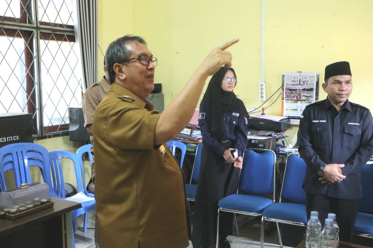 Pj. Bupati Muara Enim monitoring kesiapan pemilu 2024 di kabupaten Muara Enim