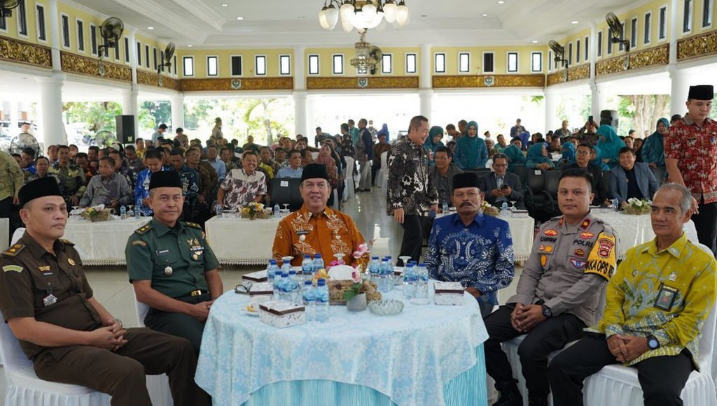 Pj Bupati Halal Bihalal Idul Fitir Bersama Para Camat, Lurah dan Kades