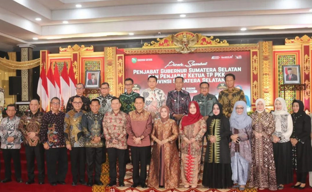 Pj. Bupati Muara Enim Hadiri Acara Malam Pisah Sambut Pj. Gubernur dan Pj. Ketua TP PKK Provinsi Sumatera Selatan Pj. Bupati Muara Enim Hadiri Acara Malam Pisah Sambut Pj. Gubernur dan Pj. Ketua TP PKK Provinsi Sumatera Selatan