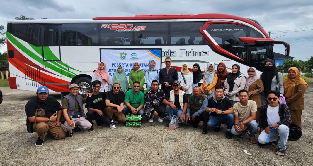 Persiapan keberangkatan 20 Pengusaha UMKM Muara Enim Ke Smesco dan Kampus Shoppe Jakarta. (Foto: ist) Persiapan keberangkatan 20 Pengusaha UMKM Muara Enim Ke Smesco dan Kampus Shoppe Jakarta. (Foto: ist)